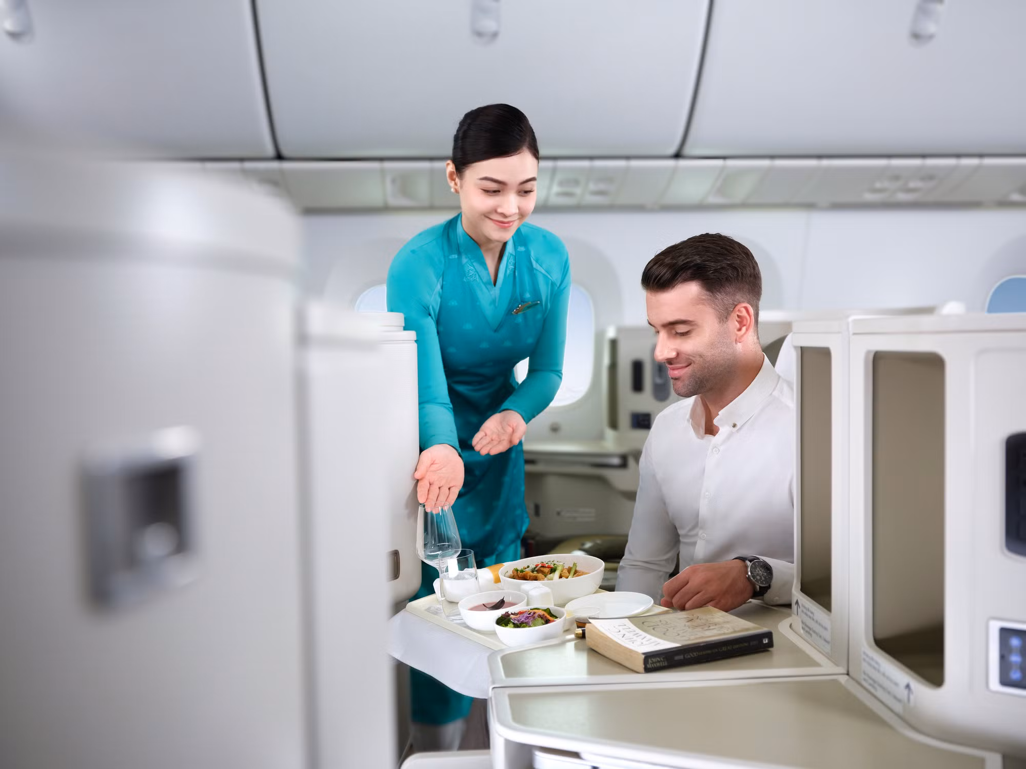 Vietnam Airlines khôi phục gần 90% tần suất bay quốc tế -0