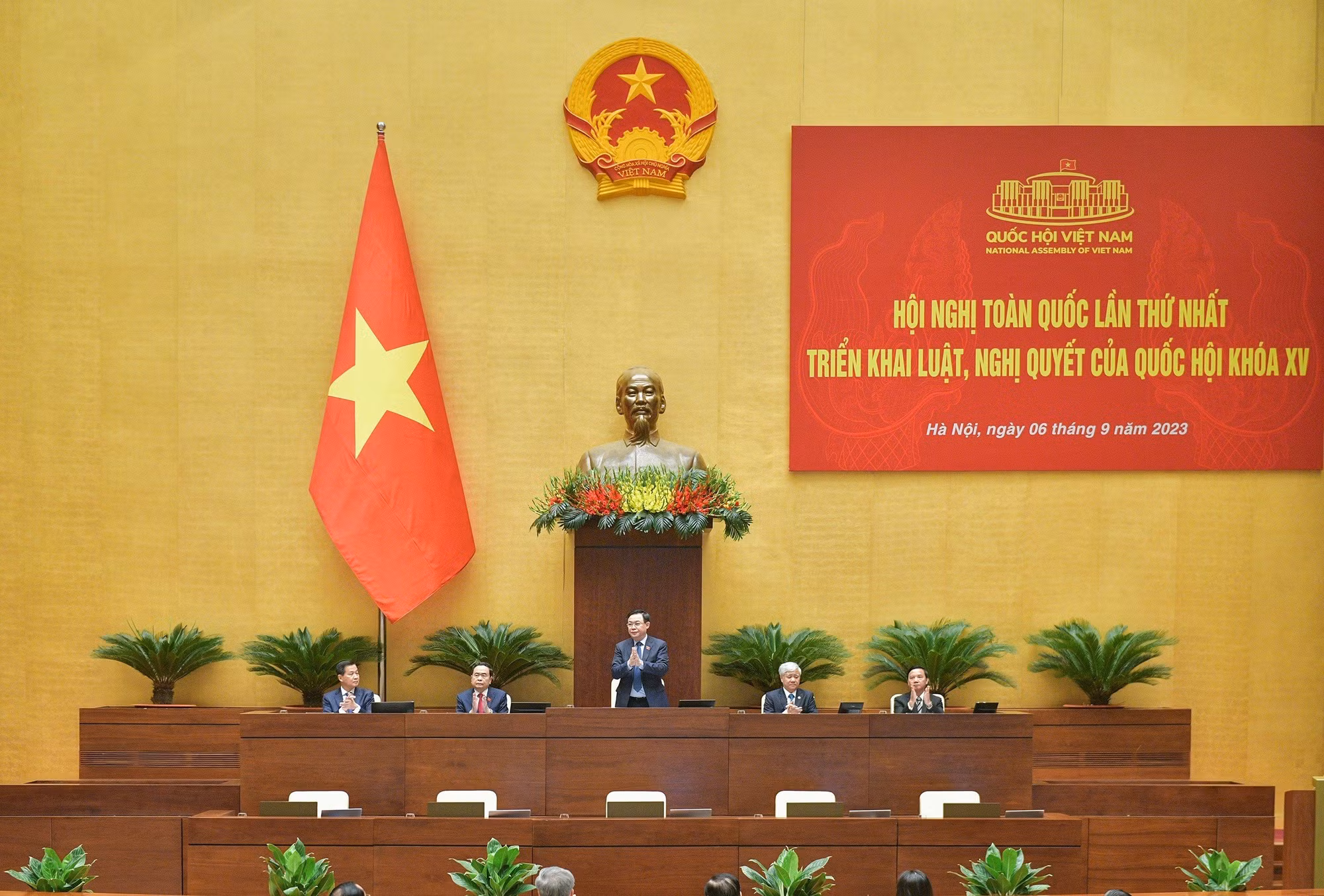 Xử lý nghiêm các hành vi vi phạm trong công tác xây dựng pháp luật -0