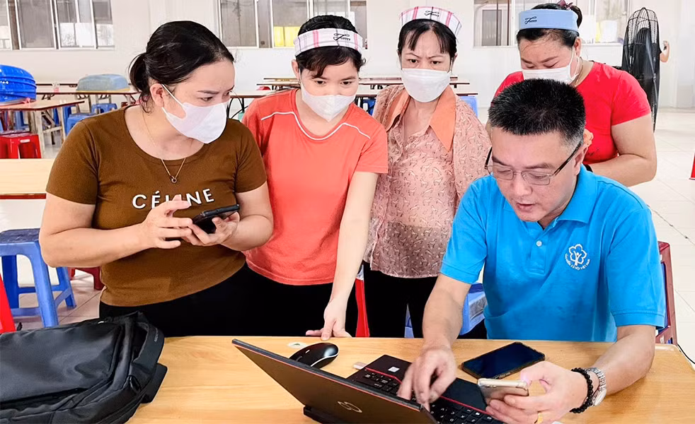 Cấp thẻ Bảo hiểm y tế: Đề nghị cập nhật thông tin nhân thân theo căn cước công dân -0