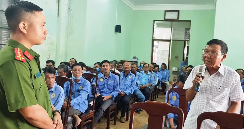 Chủ tịch tỉnh Thừa Thiên Huế chỉ đạo nóng giải pháp ngăn chặn “tín dụng đen” -0