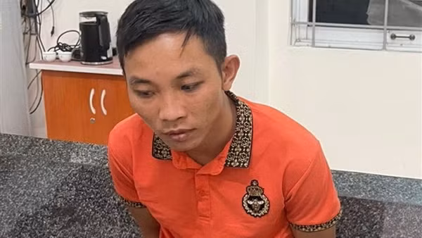 Đối tượng truy nã trong hành trình lẩn trốn trên xe tải bị "tóm"