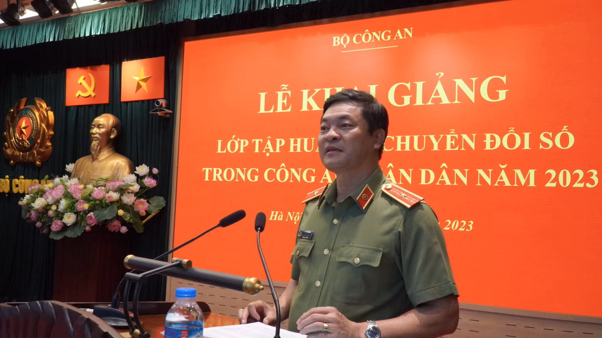Nâng cao kiến thức, kỹ năng về chuyển đổi số trong CAND -0