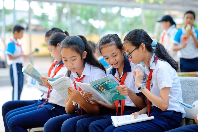 Hà Nội hướng dẫn mức thu học phí năm học 2023-2024 đối với giáo dục phổ thông -0