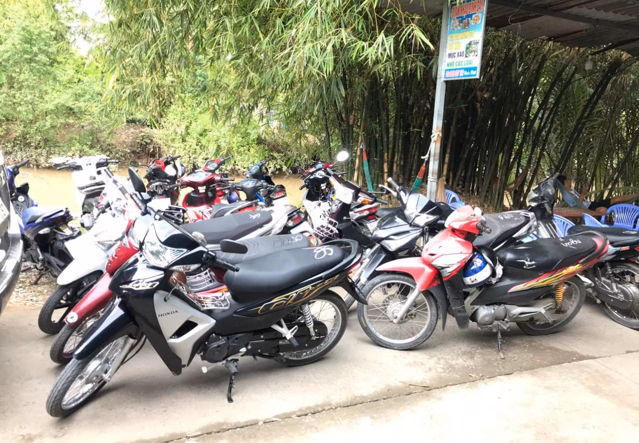 Triệt phá sòng bạc, tạm giữ trên 86 triệu đồng -2