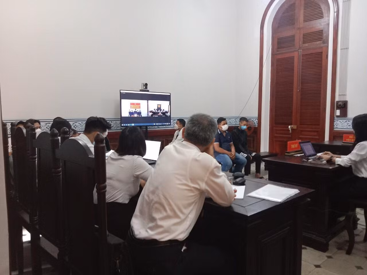 Hỗn chiến vì đùa giỡn lớn tiếng,&nbsp;người chết, nhiều kẻ vào tù -0