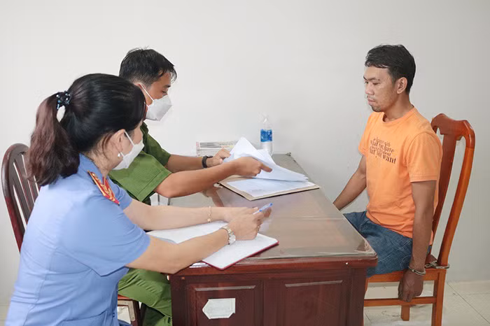 Khi con tim lầm lạc đặt trên đầu -0
