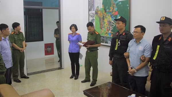 Chi tiết vụ Phó Chủ tịch UBND TP Điện Biên Phủ bị bắt tạm giam