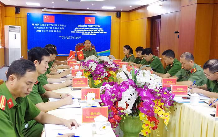 Hội đàm phối hợp đấu tranh phòng, chống tội phạm với Công an châu Văn Sơn, tỉnh Vân Nam (Trung Quốc) -0