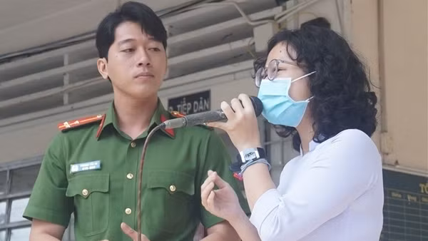 Gần 1.000 học sinh tham gia chương trình phòng chống bạo lực, xâm hại tình dục học đường