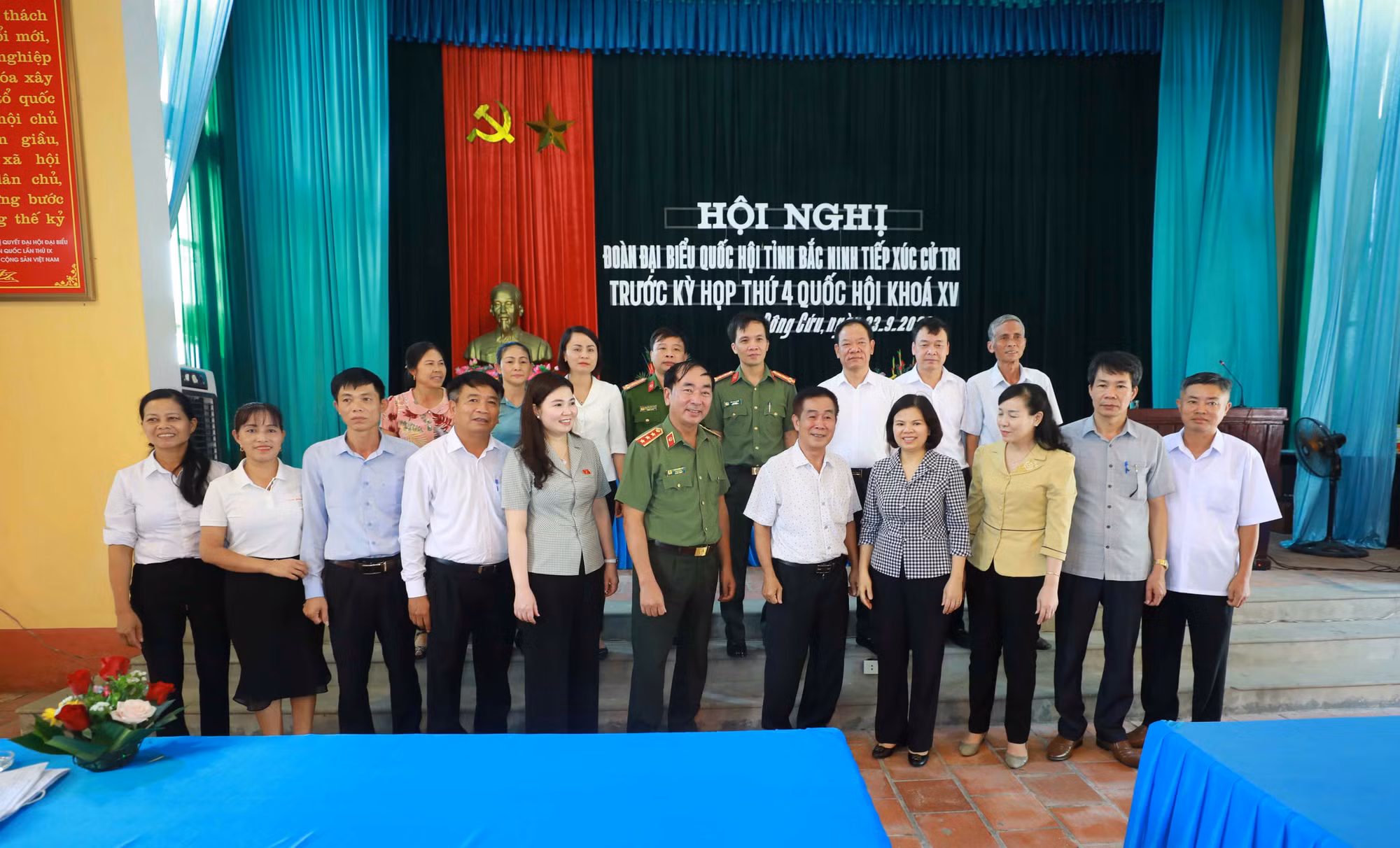 Thứ trưởng Trần Quốc Tỏ tiếp xúc cử tri tại Bắc Ninh -0