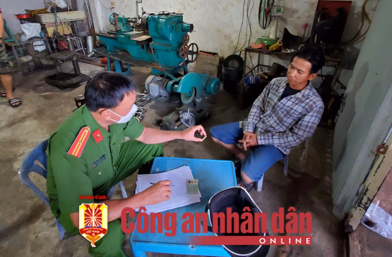 Công an tỉnh Kiên Giang triệt phá đường dây chế tạo, tàng trữ, mua bán súng quân dụng 