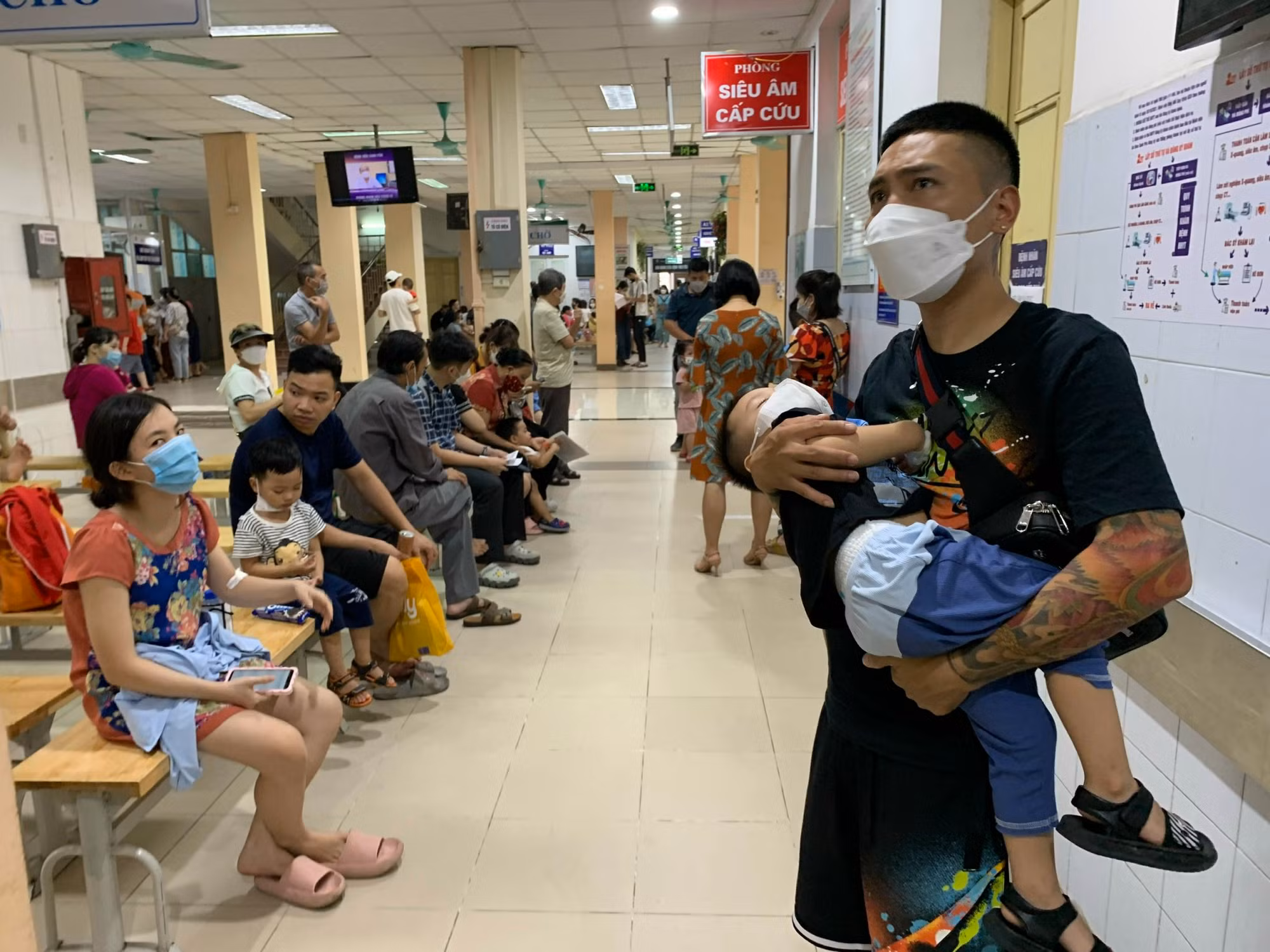 Bùng phát trẻ nhiễm Adenovirus, Hà Nội yêu cầu bố trí đủ giường và nhân lực điều trị -0