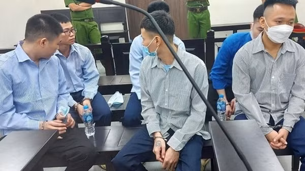 Tháo thiết bị định vị, ổ nhóm cầm cố ô tô cho vay lãi nặng hầu tòa