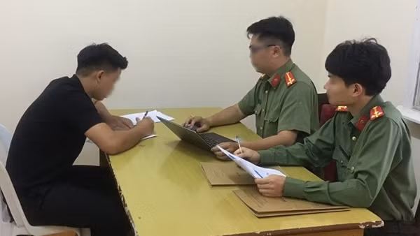 Nhân viên bất động sản lập fanpage giả mạo ngân hàng để bán đất