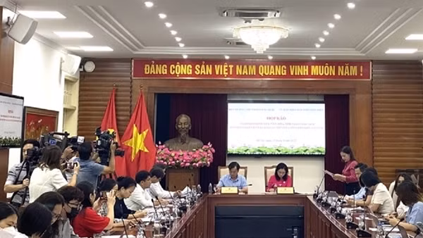 Tổ chức Ngày hội giao lưu văn hóa vùng biên giới Việt Nam - Lào tại Điện Biên
