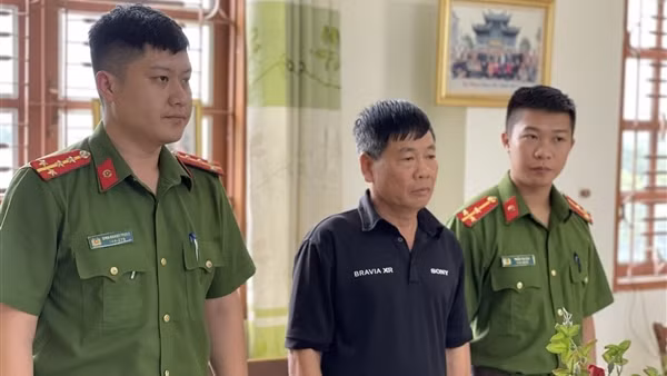 Bắt tạm giam nguyên Chi cục trưởng Chi cục dự trữ Nhà nước Mộc Châu