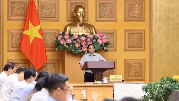 Thủ tướng họp khẩn chỉ đạo ứng phó bão Noru