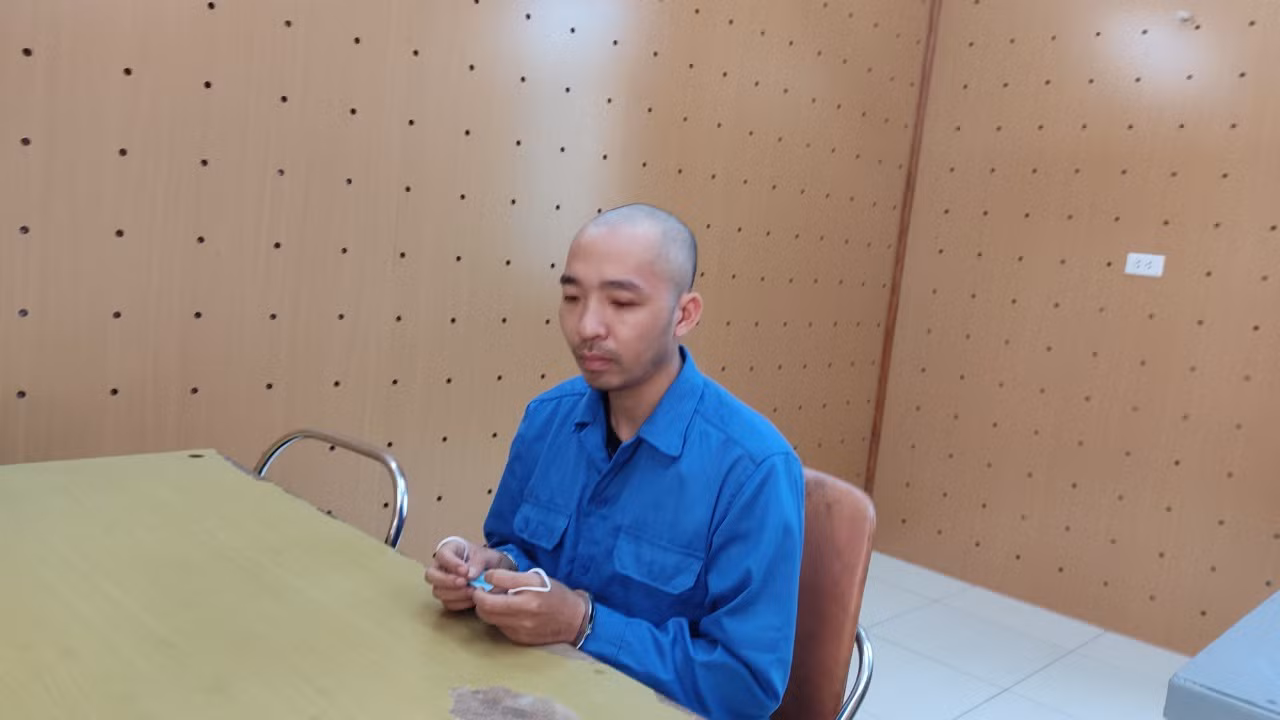 Giả danh cán bộ Công an lừa tình, lừa tiền -0