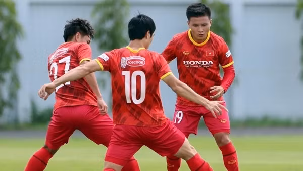 Tuyển Việt Nam - Ấn Độ: Chờ màn trình diễn của Quang Hải