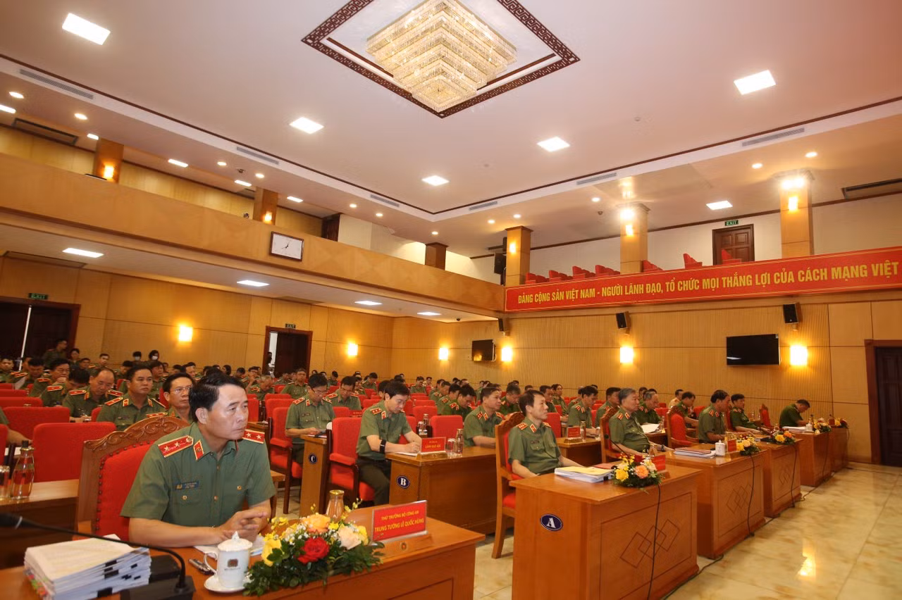 Đẩy mạnh tấn công trấn áp tội phạm, hoàn thành chương trình công tác năm 2022 -0