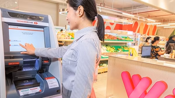 Techcombank cùng Masan mang dịch vụ tài chính “ngân hàng trong tầm tay” tới các chuỗi cửa hàng Win