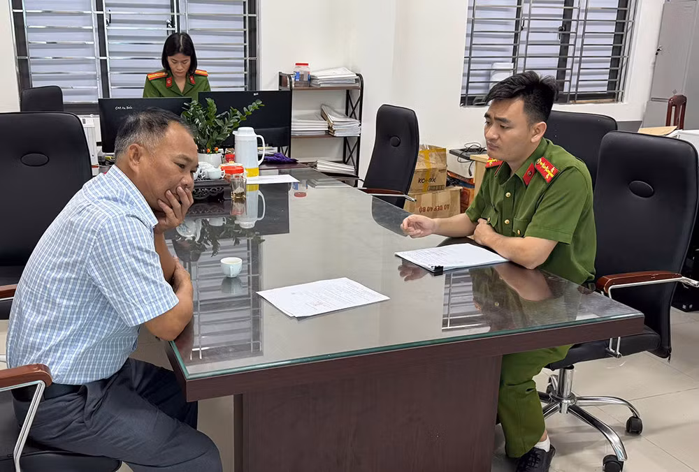 Khởi tố bị can gửi 31 đơn vu khống nhằm gây sức ép đòi nợ -0