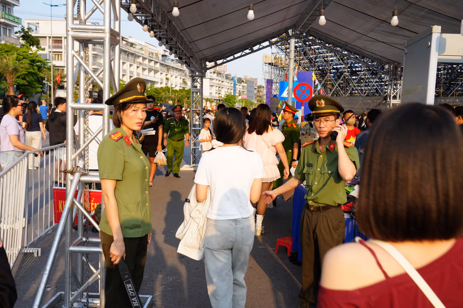 Công an Quảng Ninh, Hải Phòng đảm bảo an toàn tuyệt đối dịp khai mùa du lịch biển -0