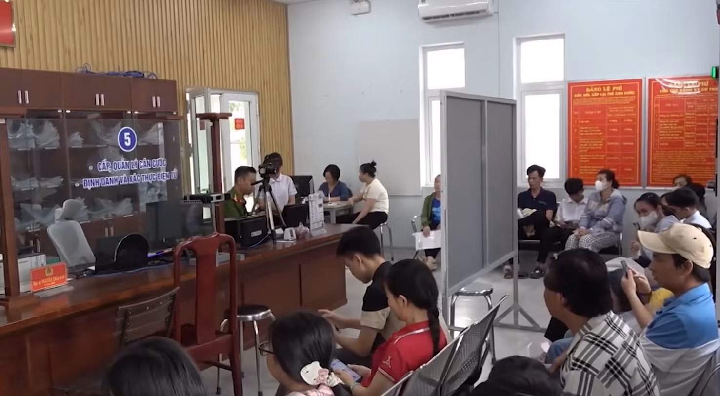 Nỗ lực xuyên lễ, quyết tâm hoàn thiện định danh điện tử cho học sinh trước các kỳ thi -0