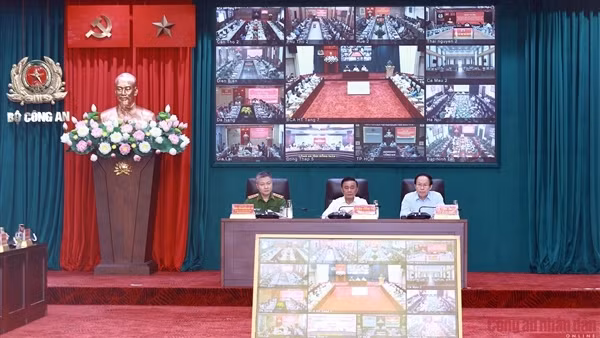 Chuyển mạnh từ "xử lý, khắc phục" sang "quản trị rủi ro, phòng cháy chữa cháy” từ sớm, từ xa
