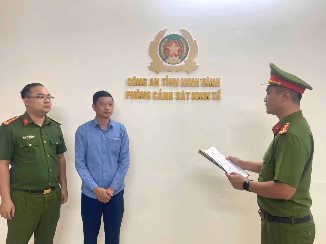Khởi tố nguyên cán bộ xã Hải Anh, tỉnh Ninh Bình chiếm đoạt tiền từ thiện hỗ trợ thiên tai của người dân -0