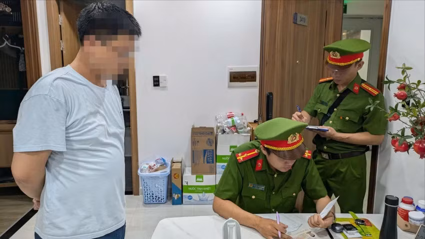 TP Hồ Chí Minh: Siết chặt “vòng vây” an ninh tại các cơ sở kinh doanh lưu trú -0