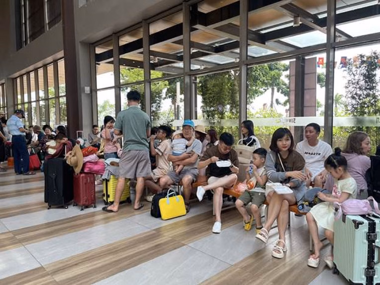 Công an Quảng Ninh, Hải Phòng đảm bảo an toàn tuyệt đối dịp khai mùa du lịch biển -0