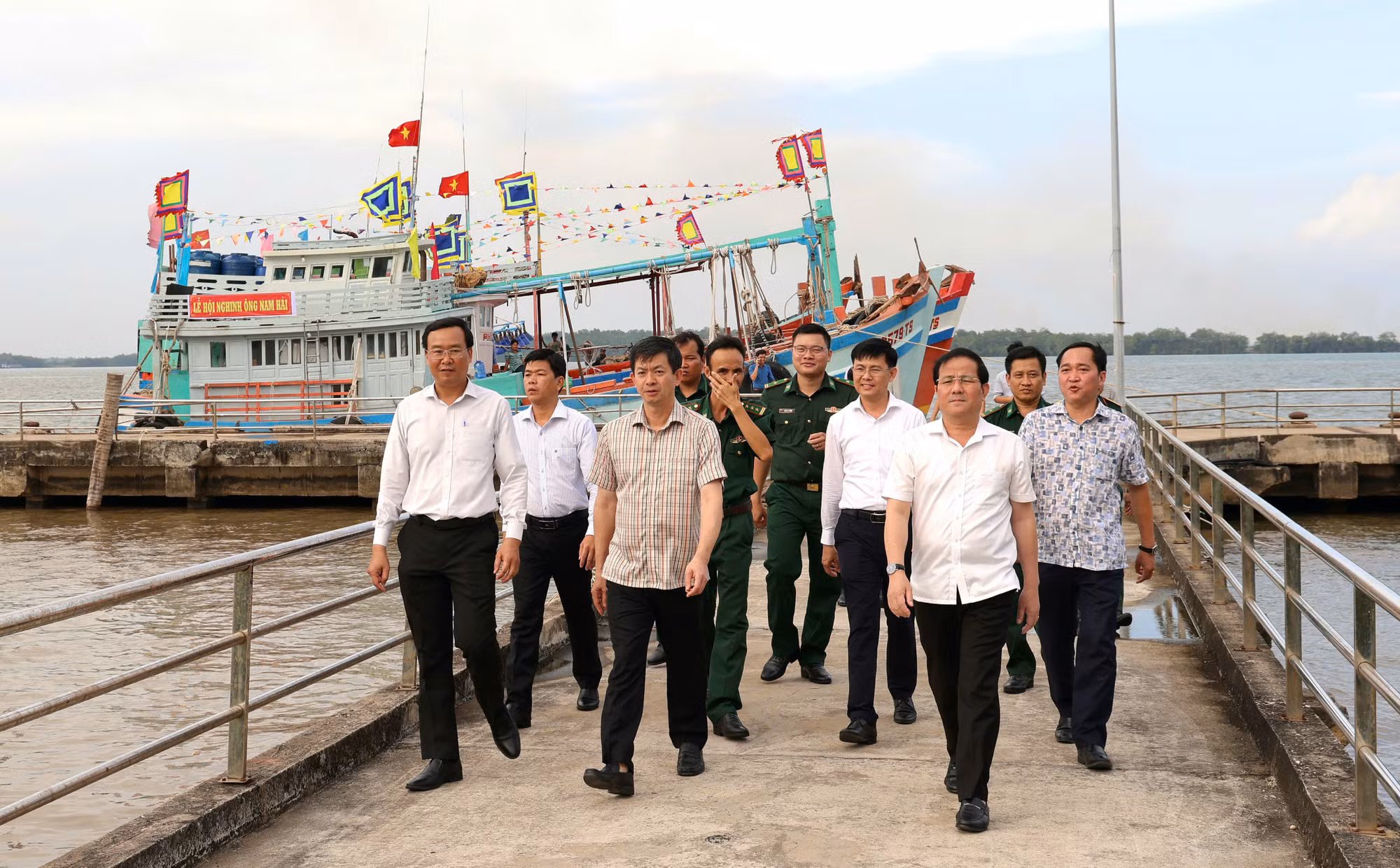 Tưng bừng lễ hội Nghinh Ông ở xứ biển Cần Thơ -0