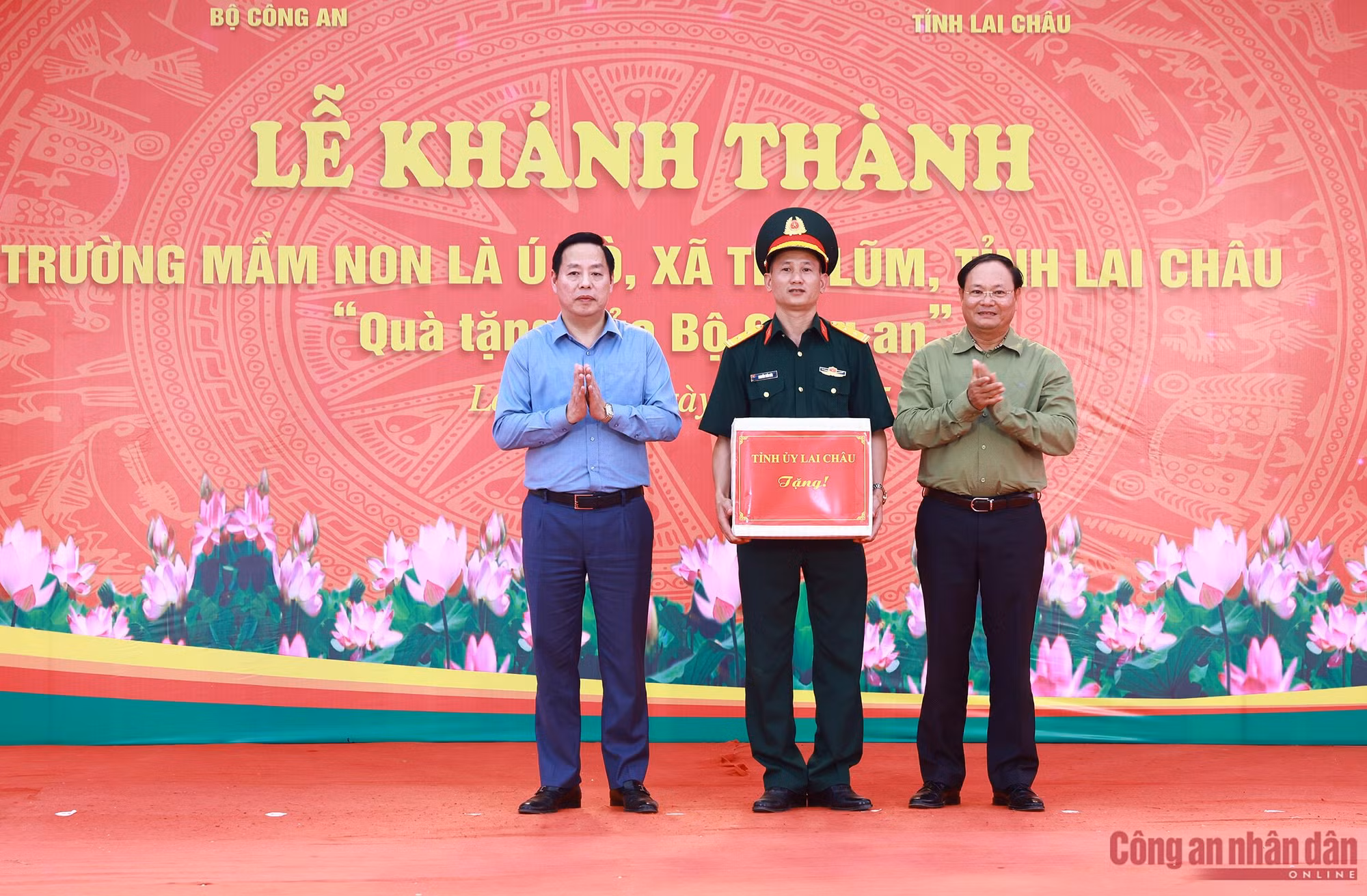 Chắp cánh ước mơ cho trẻ em nơi biên cương Thu Lũm -2