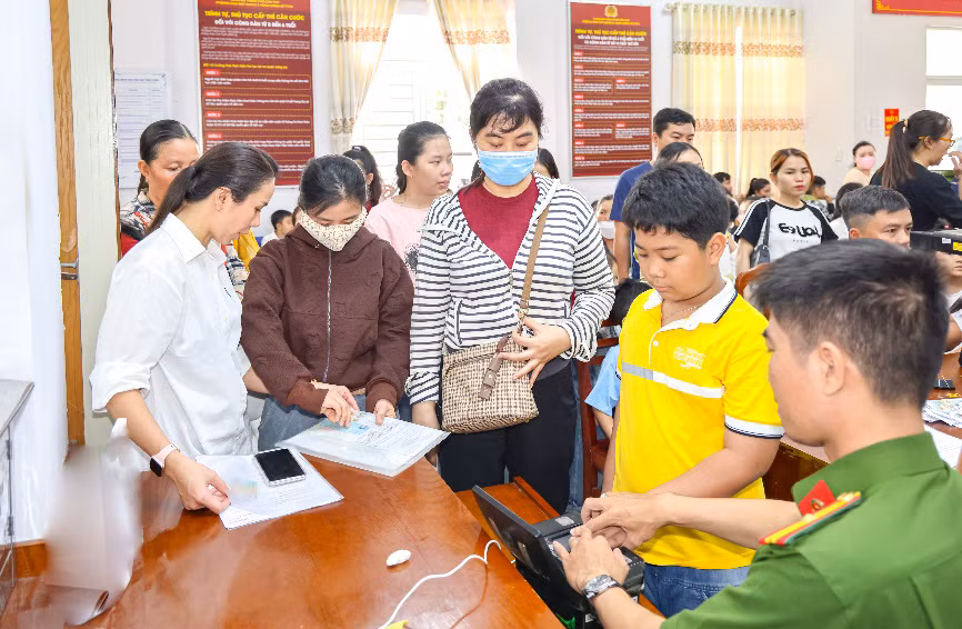 Những cán bộ, chiến sĩ không có ngày nghỉ -0