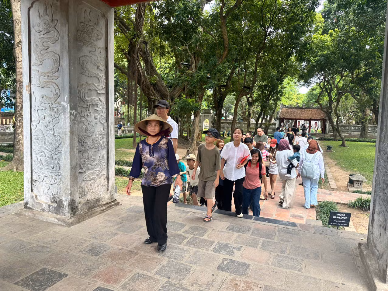 Các điểm tham quan, du lịch của Hà Nội hút khách dịp nghỉ lễ 30/4-1/5 -0