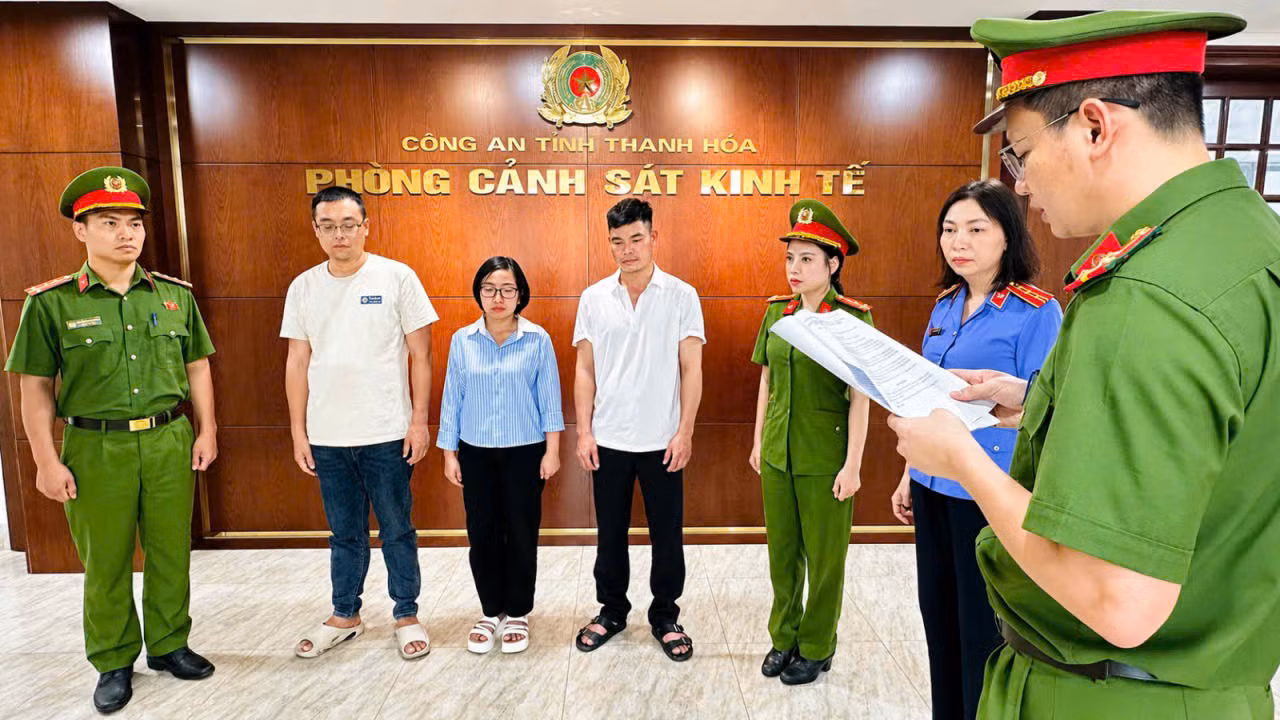 Lật tẩy thủ đoạn xả thải “khủng” tại trang trại NewHope Thanh Hóa -0