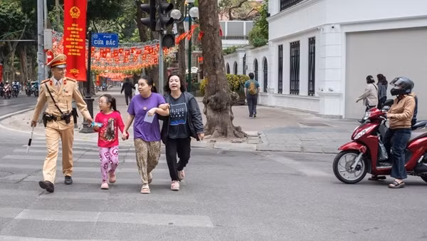 CSGT Hà Nội siết chặt kỷ cương, xây dựng người chiến sĩ Công an mẫu mực, vì nhân dân phục vụ