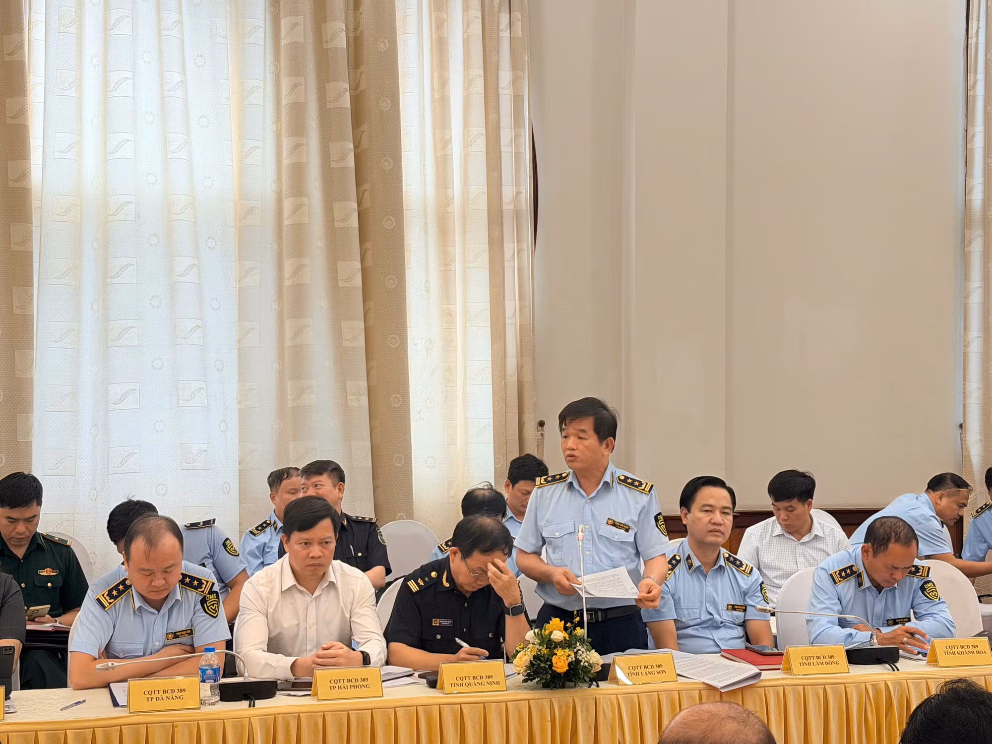 Khởi tố hình sự 1.464 vụ buôn lậu và hàng giả trong 4 tháng đầu năm 2026 -0