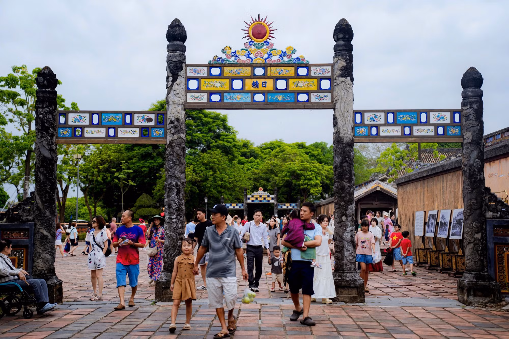 Công an TP Huế đảm bảo an toàn giao thông đường thủy mùa cao điểm du lịch trên sông Hương và đầm phá Tam Giang -0