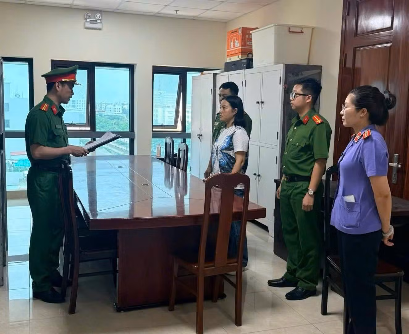 Chiêu lừa tinh vi từ những “suất nội bộ giá rẻ” -0