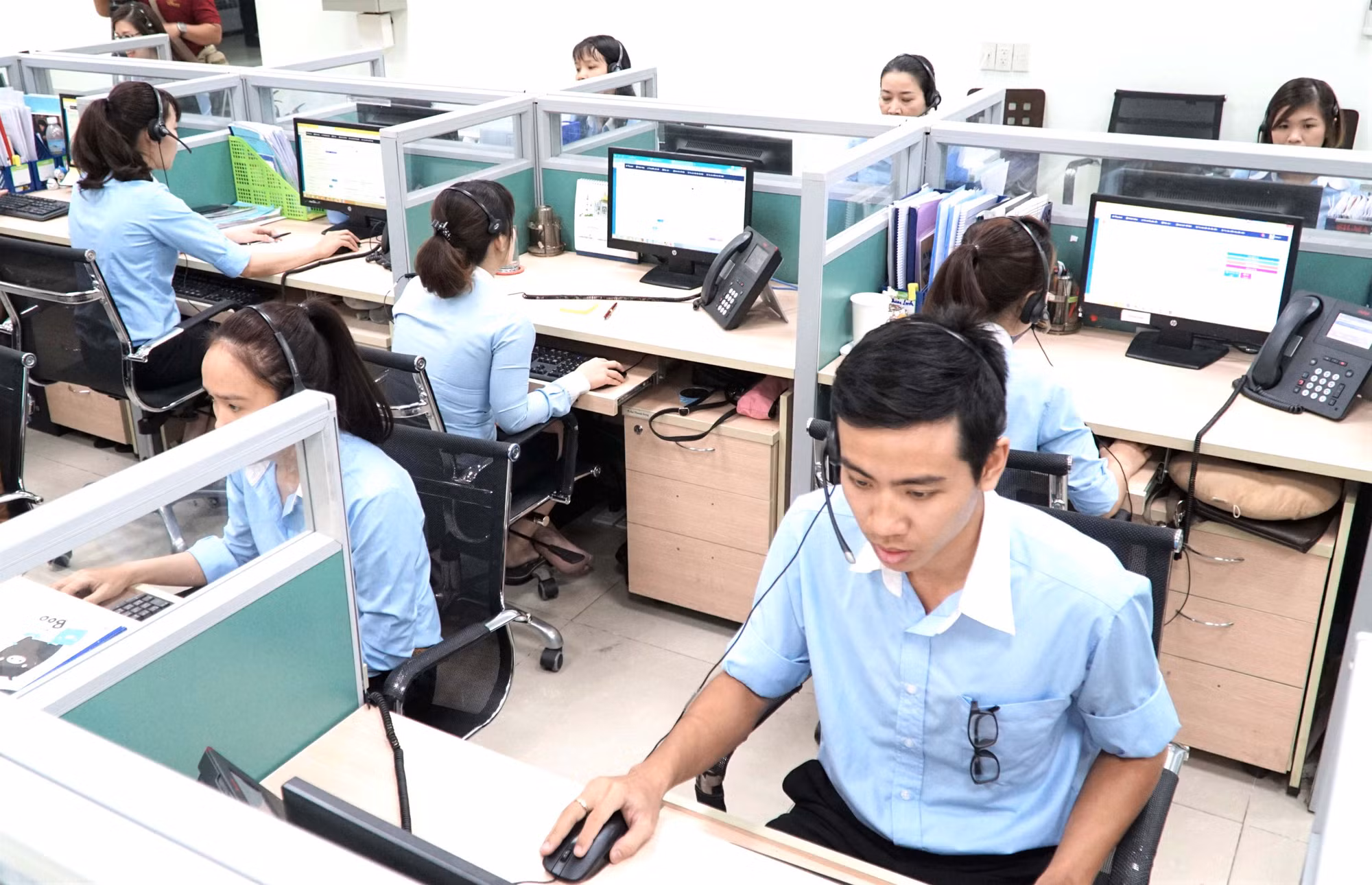 Hơn 11.000 ca trực đảm bảo điện trong dịp Giỗ tổ Hùng Vương và lễ 30/4, 1/5 -0