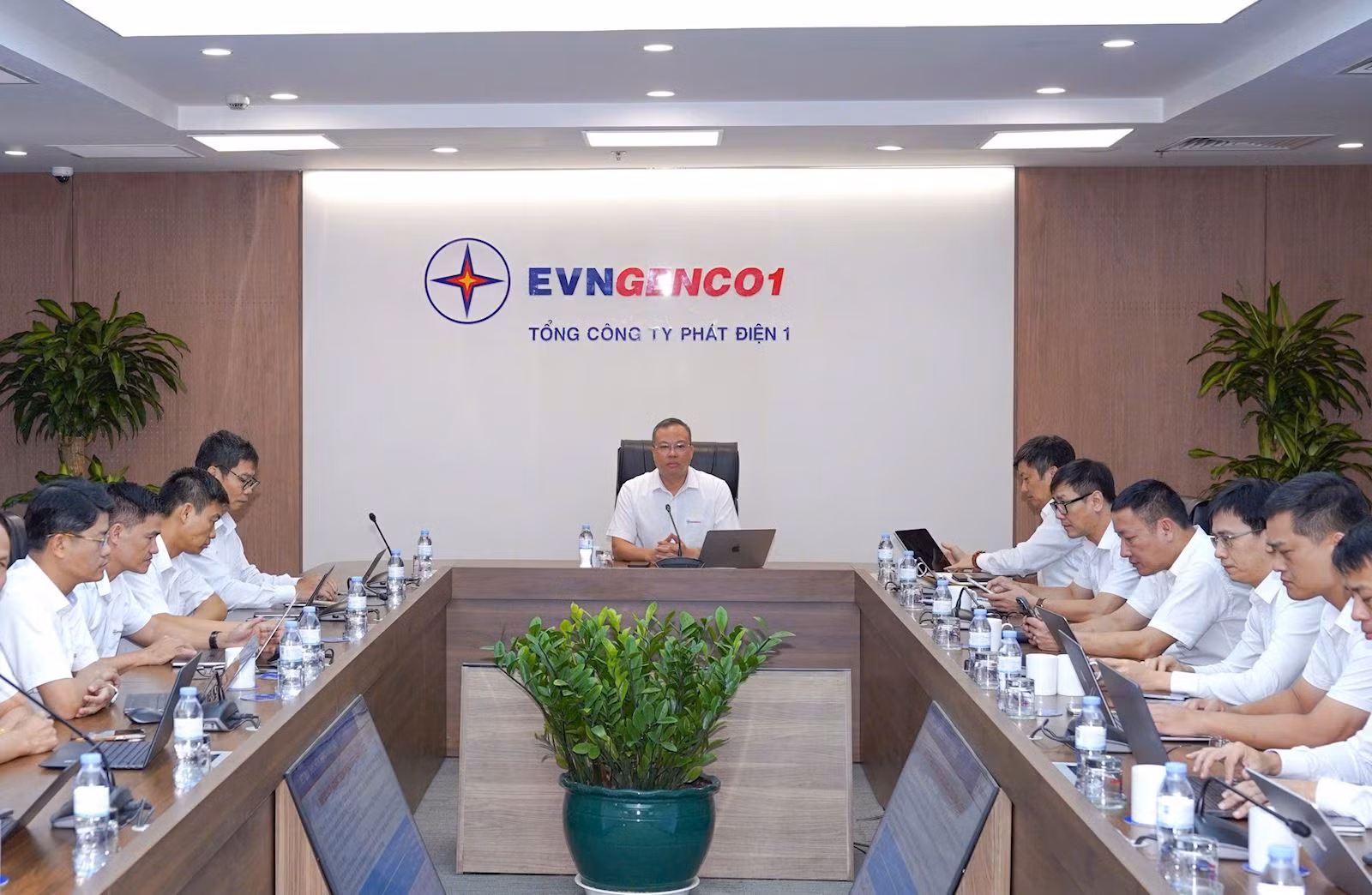 EVNGENCO1 giữ vững vận hành, bảo đảm cung ứng điện trong giai đoạn cao điểm mùa khô -1