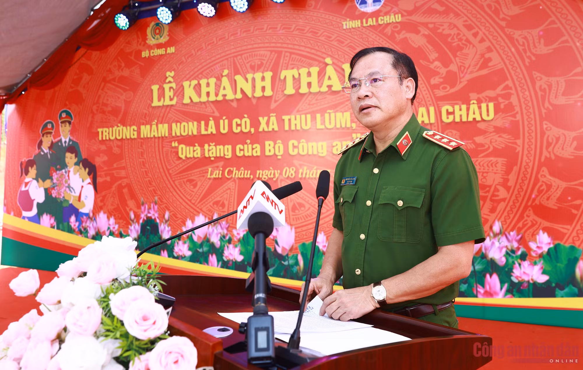 Chắp cánh ước mơ cho trẻ em nơi biên cương Thu Lũm -0