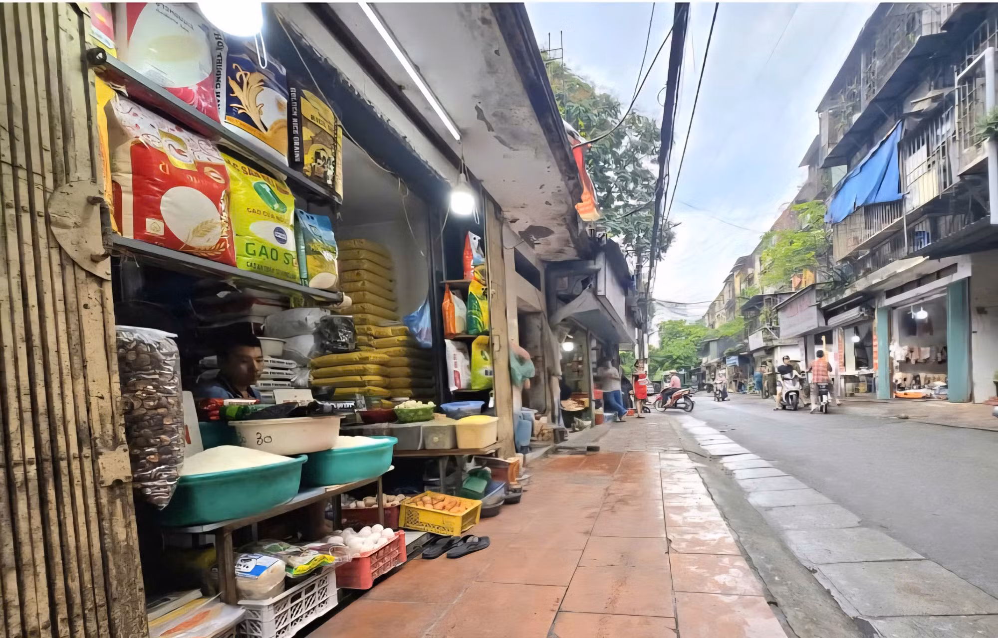 Mạnh tay xử lý chợ tạm, “chợ cóc” quanh chợ Thành Công -0
