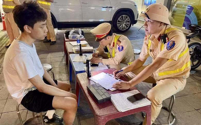 Ninh Bình quyết liệt xử lý thanh, thiếu niên vi phạm trật tự an toàn giao thông -0