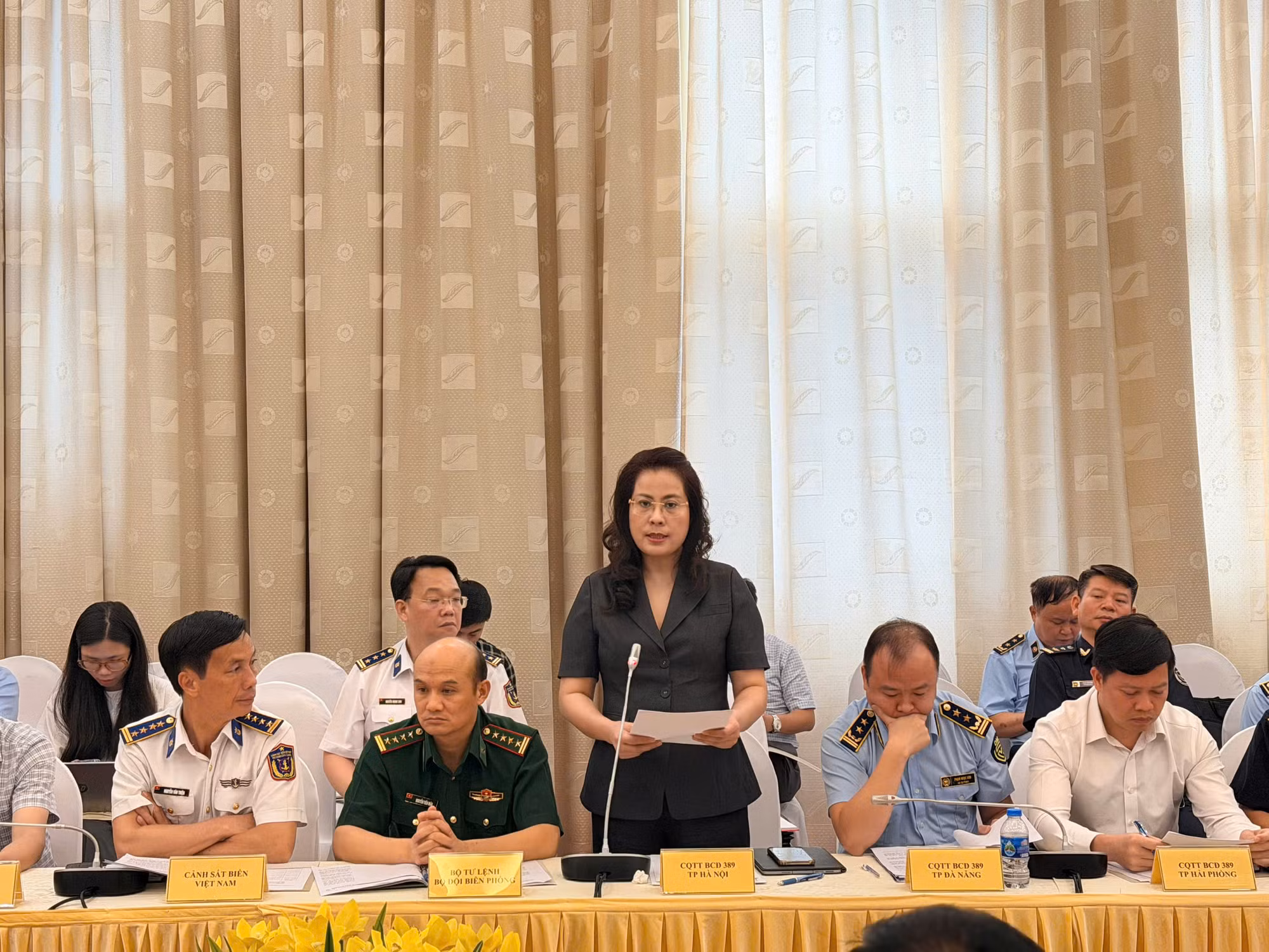 Khởi tố hình sự 1.464 vụ buôn lậu và hàng giả trong 4 tháng đầu năm 2026 -0
