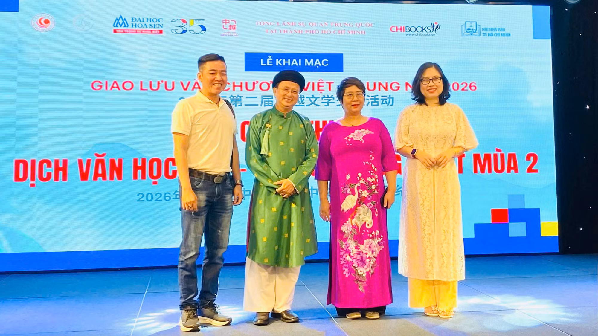 1 ban giam khao (1).jpg -0