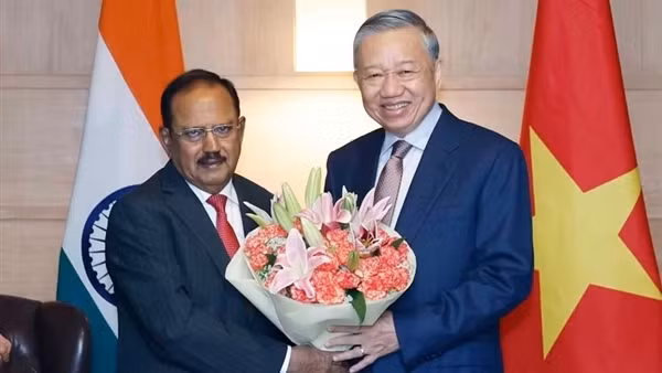 Tổng Bí thư, Chủ tịch nước Tô Lâm tiếp Cố vấn An ninh Quốc gia Ấn Độ Ajit Doval