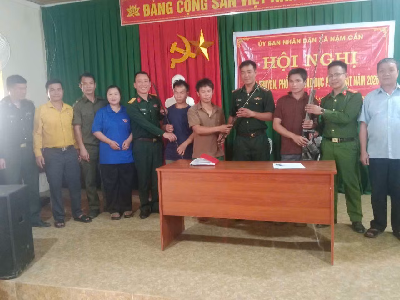 Hiệu quả từ mô hình “An ninh vững vàng, bản làng bình yên” -0